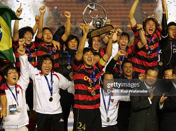 Players of Pohang Steelers celebrates after winning during 2009 AFC Champions League Final match between Al Ittihad and Pohang Steelers at the...