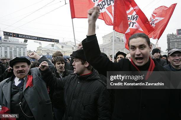 Lenin Supporters Soviet Founder Lenin Photos and Premium High Res Pictures - Getty Images