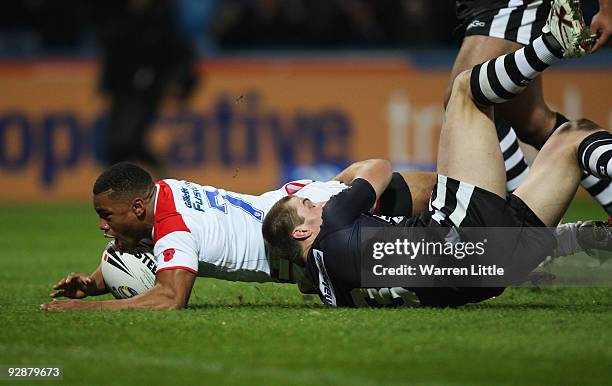 Kyle Eastmond of England scores a try during the Gillette Four Nations match between England and New Zealand at Galpharm Stadium on November 7, 2009...