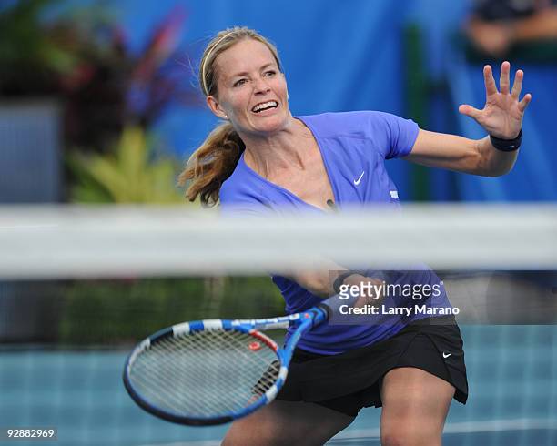 Elisabeth Shue participates in the Chris Evert/Raymond James Pro-Celebrity Tennis Classic at Delray Beach Tennis Center on November 7, 2009 in Delray...