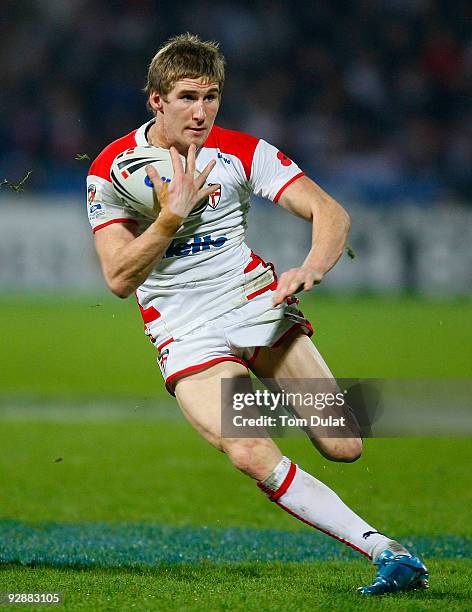 Sam Tomkins of England runs with the ball during the Gillette Four Nations match between England and New Zealand at The Galpharm Stadium on November...