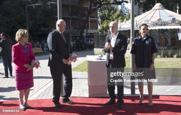 King Harald of Norway and Queen Sonjia of Norway receive the keys of the city from Buenos Aires Mayor Horacio Rodriguez Larreta and meet members of...