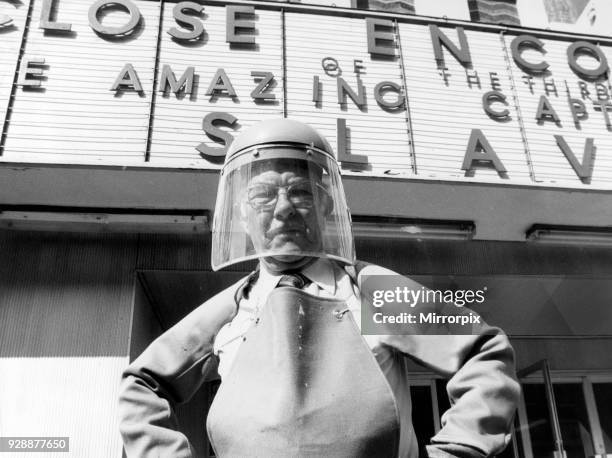 Cinema, Falkirk, Scotland, 20th August 1978. Arthur MacGregor, chief projectionist at the cinema, pictured in his work clothes.