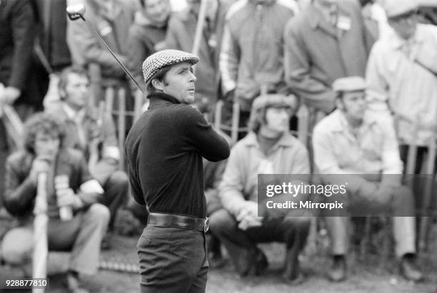 Piccadilly World Match Play Championship at Wentworth, Friday 11th October 1974. Gary Player.