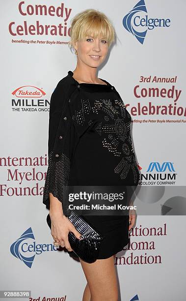 Actress Jenna Elfman arrives at the International Myeloma Foundation's 3rd Annual Comedy Benefit Celebration at The Wilshire Ebell Theatre on...