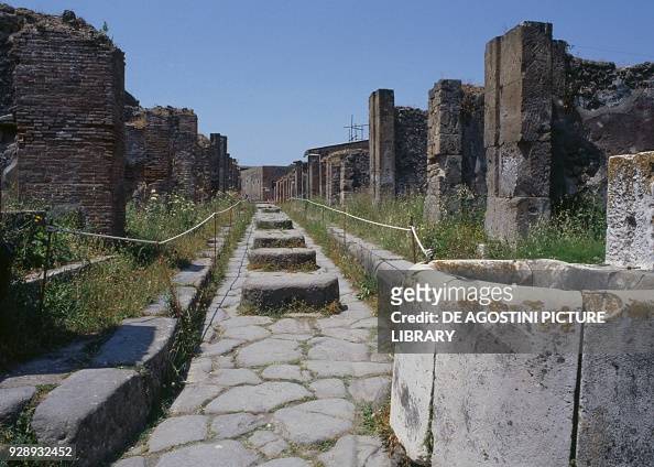 Via della Fortuna, Pompeii, Campania