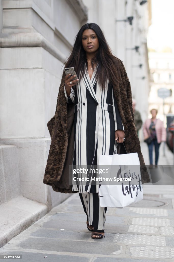 Street Style : Paris Fashion Week Womenswear Fall/Winter 2018/2019 : Day Nine