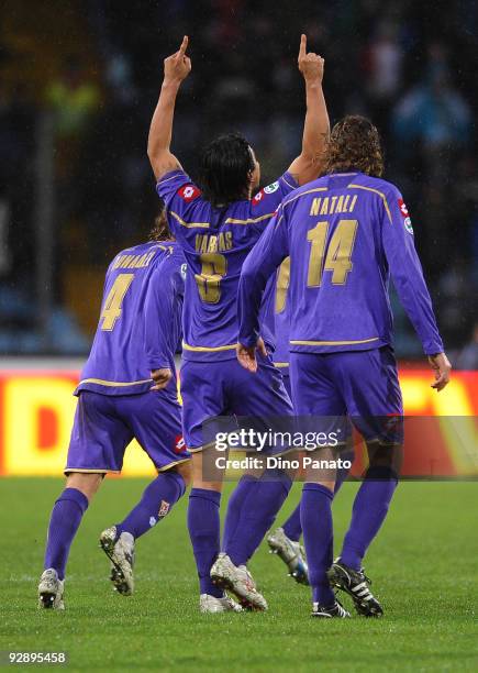 Juan Manuel Risco Vargas of ACF Fiorentina celebrate after scoring their first goal during the Serie A match between Udinese Calcio and ACF...