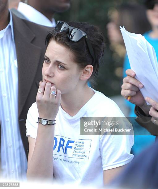 Actress Kristen Stewart waits backstage during the 2009 JDRF Walk To Cure Diabetes at Dodger Stadium on November 8, 2009 in Los Angeles, California.