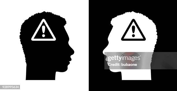 illustrations, cliparts, dessins animés et icônes de attention signe d’exclamation point face profil - exclamation point in triangle