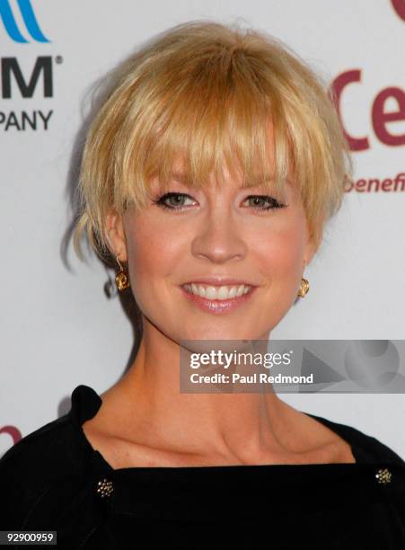 Actress Jenna Elfman arrives at the 3rd Annual Comedy Celebration For The Peter Boyle Memorial Fund at The Wilshire Ebell Theatre on November 7, 2009...