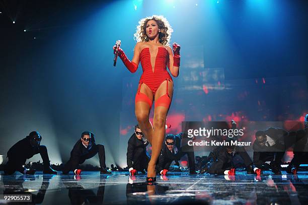 Singer Beyonce Knowles performs onstage during the 2009 MTV Europe Music Awards held at the O2 Arena on November 5, 2009 in Berlin, Germany.