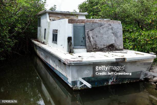 An abandoned boat at Indian River Lagoon.