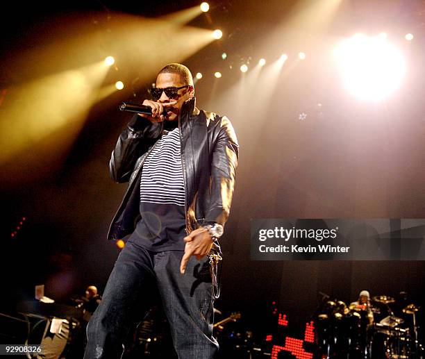 Blueprint Rapper 218 Blueprint Rapper Stock Photos, High-Res Pictures, and Images ...