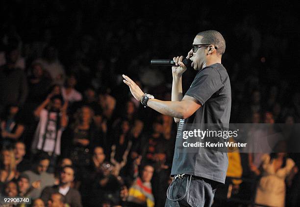Blueprint Rapper 218 Blueprint (Rapper) Stock Photos, High-Res Pictures, and Images ...