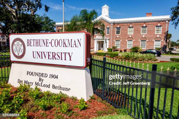 Bethune Library 1 312 Bethune Cookman University Stock Photos, High-Res Pictures, and ...