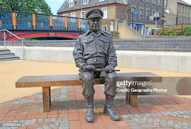 Captain Mainwaring, actor Arthur Lowe, sculpture, Thetford, Norfolk, England, UK by Sean Hedges-Quinn 2010.