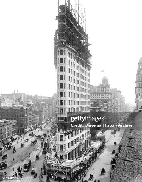 Construction of Flatiron Building, New York City, New York, USA, Detroit Publishing Company, 1902.