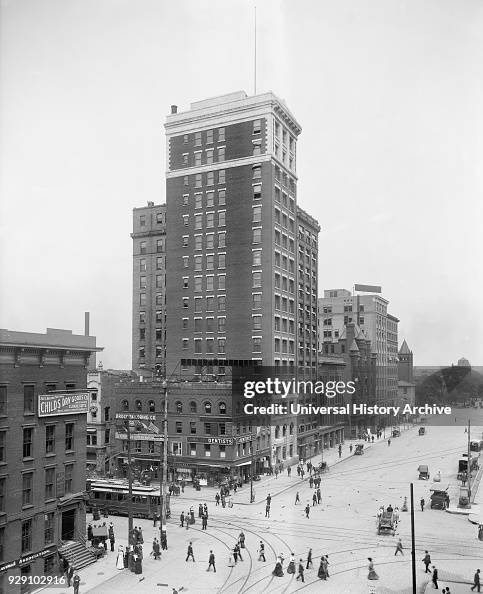 High and Broad Streets, Columbus, Ohio, USA, Detroit Publishing Company, 1905