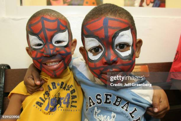 Spiderman Face Photos and Premium High Res Pictures - Getty Images