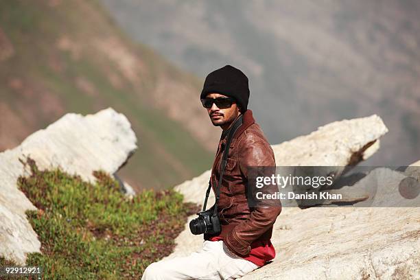 nature photographer - gilgit baltistan stockfoto's en -beelden