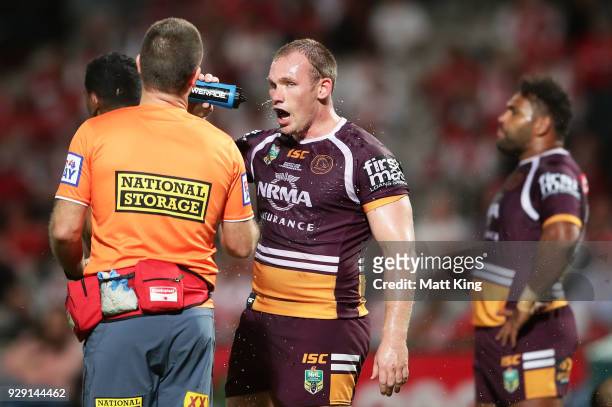 Matthew Lodge of the Broncos takes a drink during the round one NRL match between the St George Illawarra Dragons and the Brisbane Broncos at UOW...