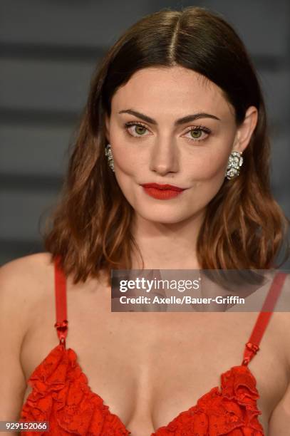 Actress Phoebe Tonkin attends the 2018 Vanity Fair Oscar Party hosted by Radhika Jones at Wallis Annenberg Center for the Performing Arts on March 4,...