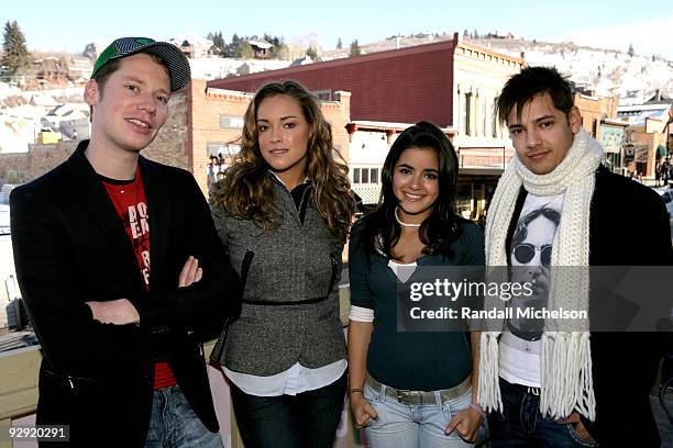 Marco Kreuzpaintner, Alicja Bachleda-Curus, Paulina Gaitan and Caesar Ramos