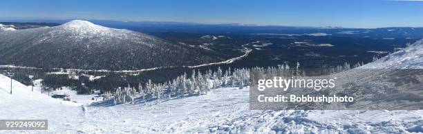 mt. bachelor ski resort near bend, oregon - mt bachelor stock pictures, royalty-free photos & images