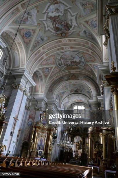 St. Anne's Church is a church in the historic center of Warsaw, Poland, adjacent to the Castle Square. It has a Neoclassical facade, and high-baroque...