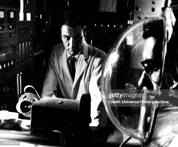 Using A Respirometer 12 Respirometer Stock Photos, High-Res Pictures, and Images - Getty Images