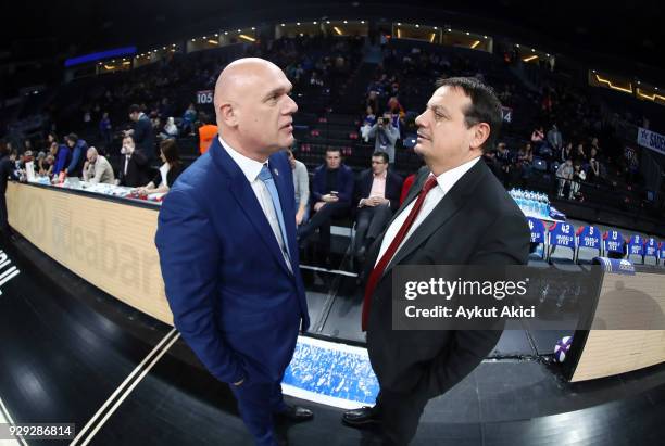 Neven Spahija, Head Coach of Maccabi Fox Tel Aviv and Ergin Ataman, Head Coach of Anadolu Efes Istanbul during the 2017/2018 Turkish Airlines...