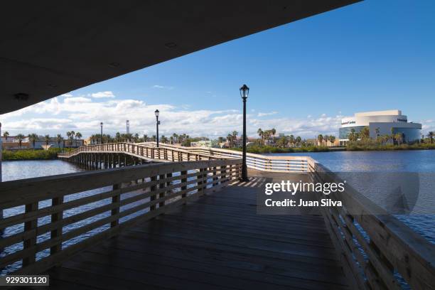 boardwalk at riverfront park, daytona beach, florida - daytona beach boardwalk stock pictures, royalty-free photos & images