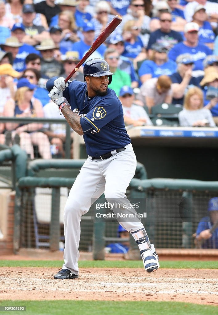 Milwaukee Brewers v Kansas City Royals