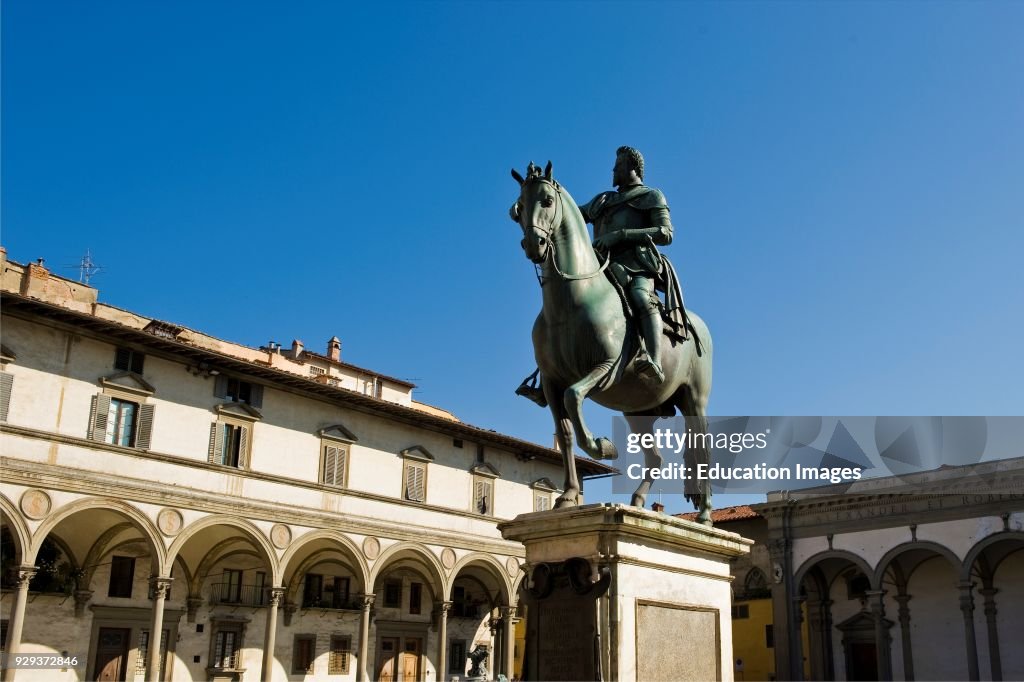 Equestrian Statue Of Ferdinand I De 'medici, Piazza Della Santissima Annunziata, Florence, Italy