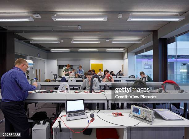 Interior view of typical classroom. City of Glasgow College - Riverside Campus, Glasgow, United Kingdom. Architect: Reiach and Hall Architects, 2015.