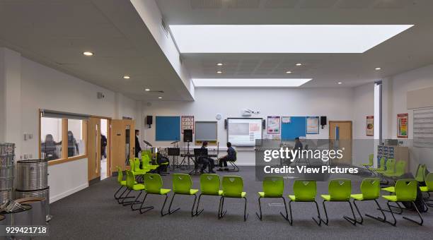 Music classroom. Regent High School, London, United Kingdom. Architect: Walters and Cohen Ltd, 2015.