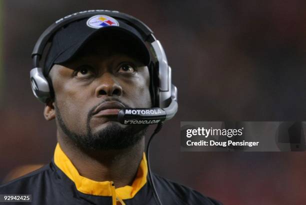 Head coach Mike Tomlin of the Pittsburgh Steelers looks on against the Denver Broncos at Invesco Field at Mile High on November 09, 2009 in Denver,...