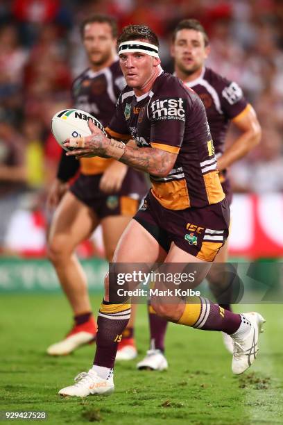 Josh Mcguire of the Broncos runs the ball during the round one NRL match between the St George Illawarra Dragons and the Brisbane Broncos at UOW...