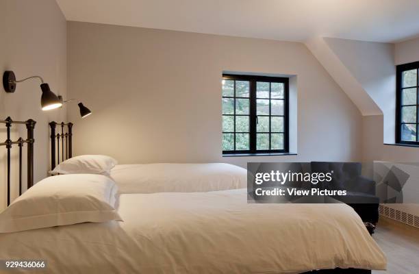 The Bridgettine Guesthouse, Iver Heath, United Kingdom. Architect: Monica Mauti , 2013. Bedroom corner view.