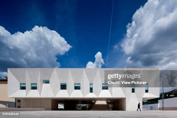 Front elevation of court building on public square. Palacio da Justicia de Gouveia, Gouveia, Portugal. Architect: Barbosa & Guimaraes, 2011.