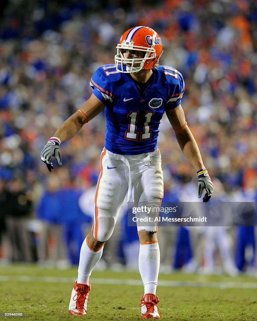 Florida Versus Riley Wide receiver Riley Cooper of the Florida Gators sets for play... News ...