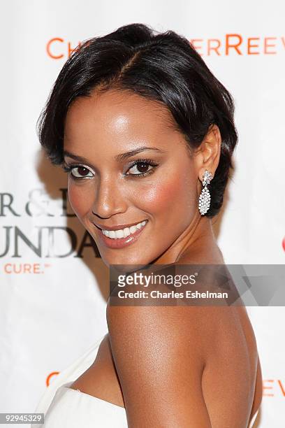 Victoria's Secret model Selita Ebanks attends the Christopher & Dana Reeve Foundation's "A Magical Evening" Gala at the Marriot Marquis on November...