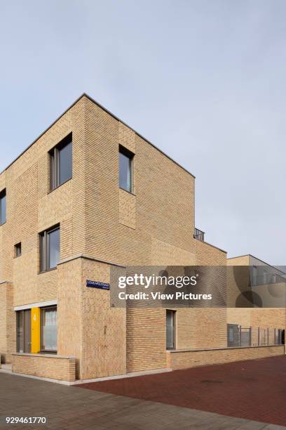 Three-quarter view of apartment on Louis Apolstraat. Middengebied Noord Overtoomse Veld residences, Amsterdam, Netherlands. Architect: De Zwarte Hond...