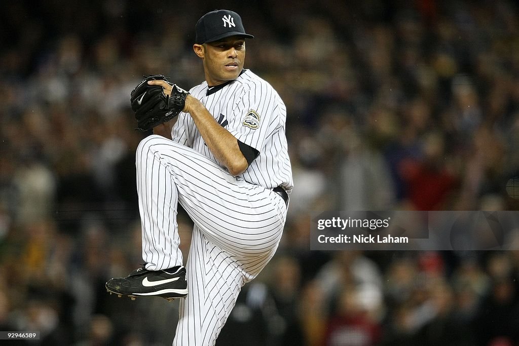 Philadelphia Phillies v New York Yankees, Game 6