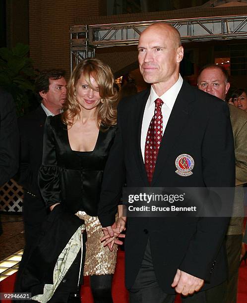 Mark Messier arrives at the Hockey Hall of Fame Induction at the Hockey Hall of Fame on November 9, 2009 in Toronto, Canada.