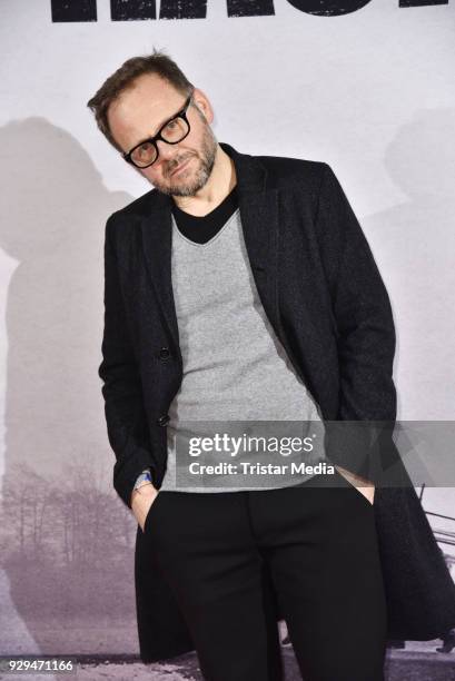 Samuel Finzi attends the premiere of 'Der Hauptmann' at Kino International on March 8, 2018 in Berlin, Germany.