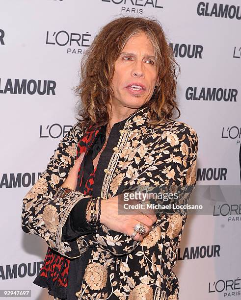 Singer Steven Tyler attends the Glamour Magazine 2009 Women of The Year Honors at Carnegie Hall on November 9, 2009 in New York City.