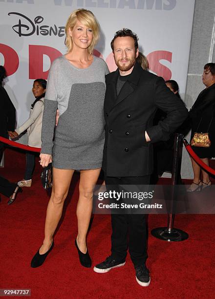 Jenna Elfman and Bodhi Elfman attends the "Old Dogs" Premiere at the El Capitan Theatre on November 9, 2009 in Hollywood, California.