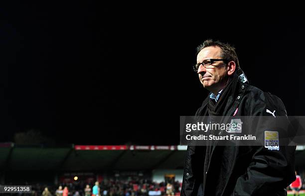 Norbert Meier, Head Coach of Duesseldorf during the Second Bundesliga match between FC St. Pauli and Fortuna Duesseldorf at the Millerntor Stadium on...